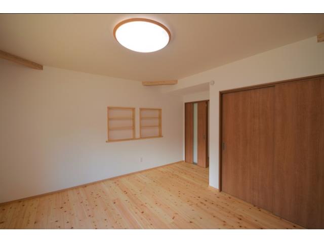 質感と空気感のやわらかな平屋